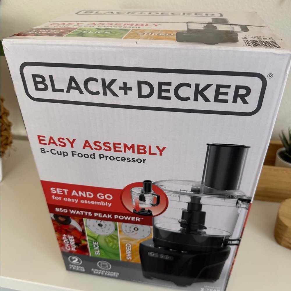 Black & Decker Black & Clear 8-Cup Food Processor